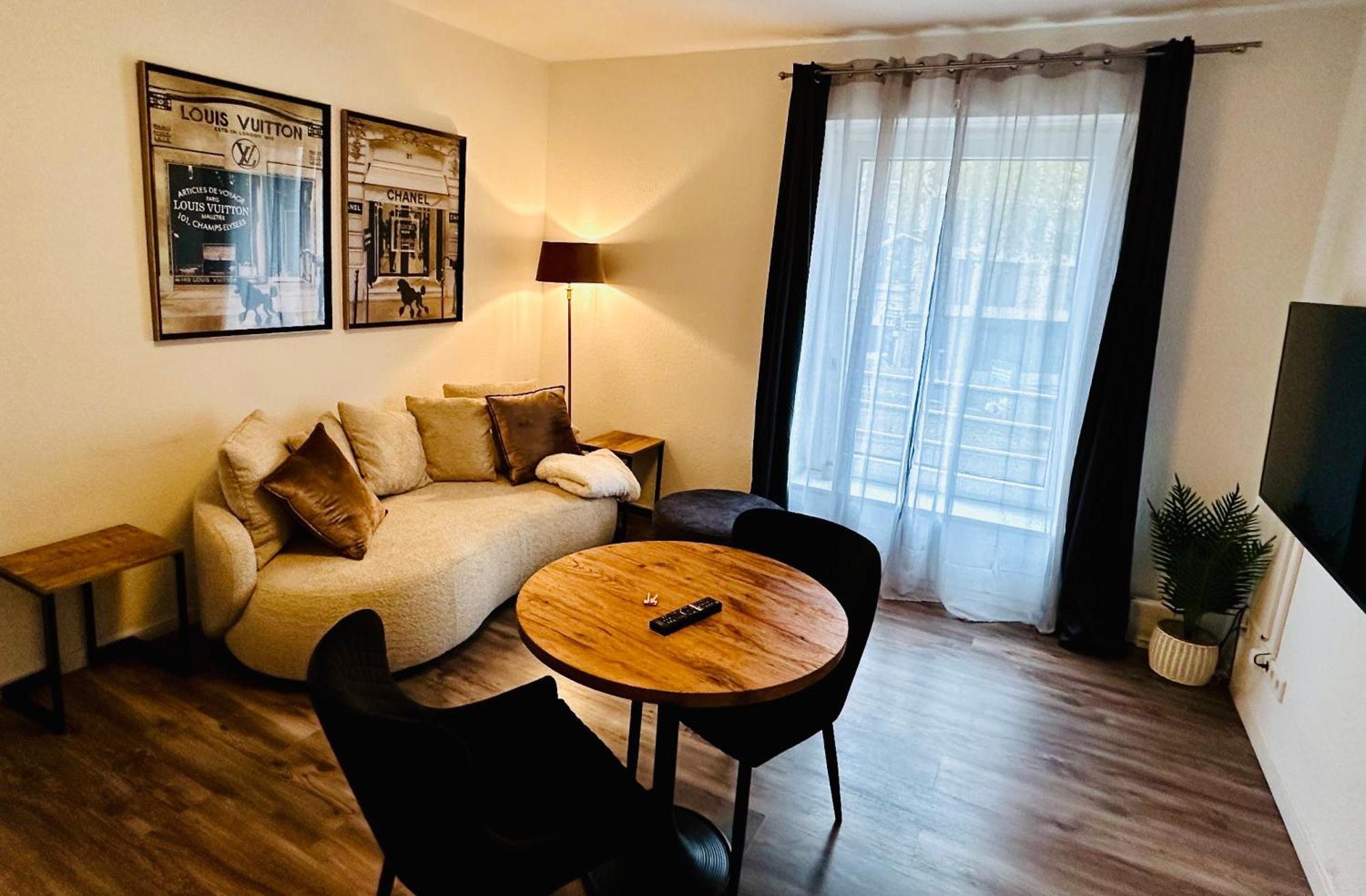 Apartment Duesseldorf City Extérieur photo